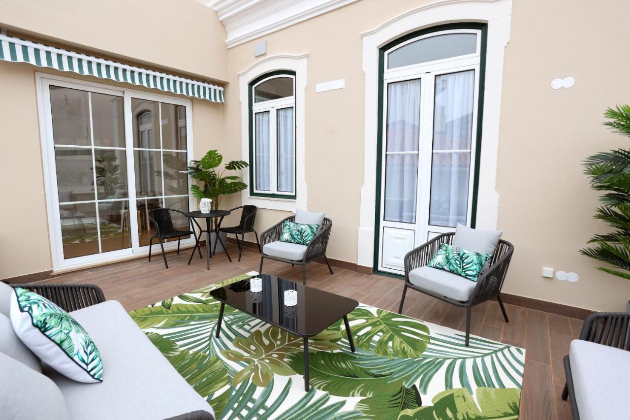 Glass Boutique - Rooms & Suites 大马里尼亚 外观 照片