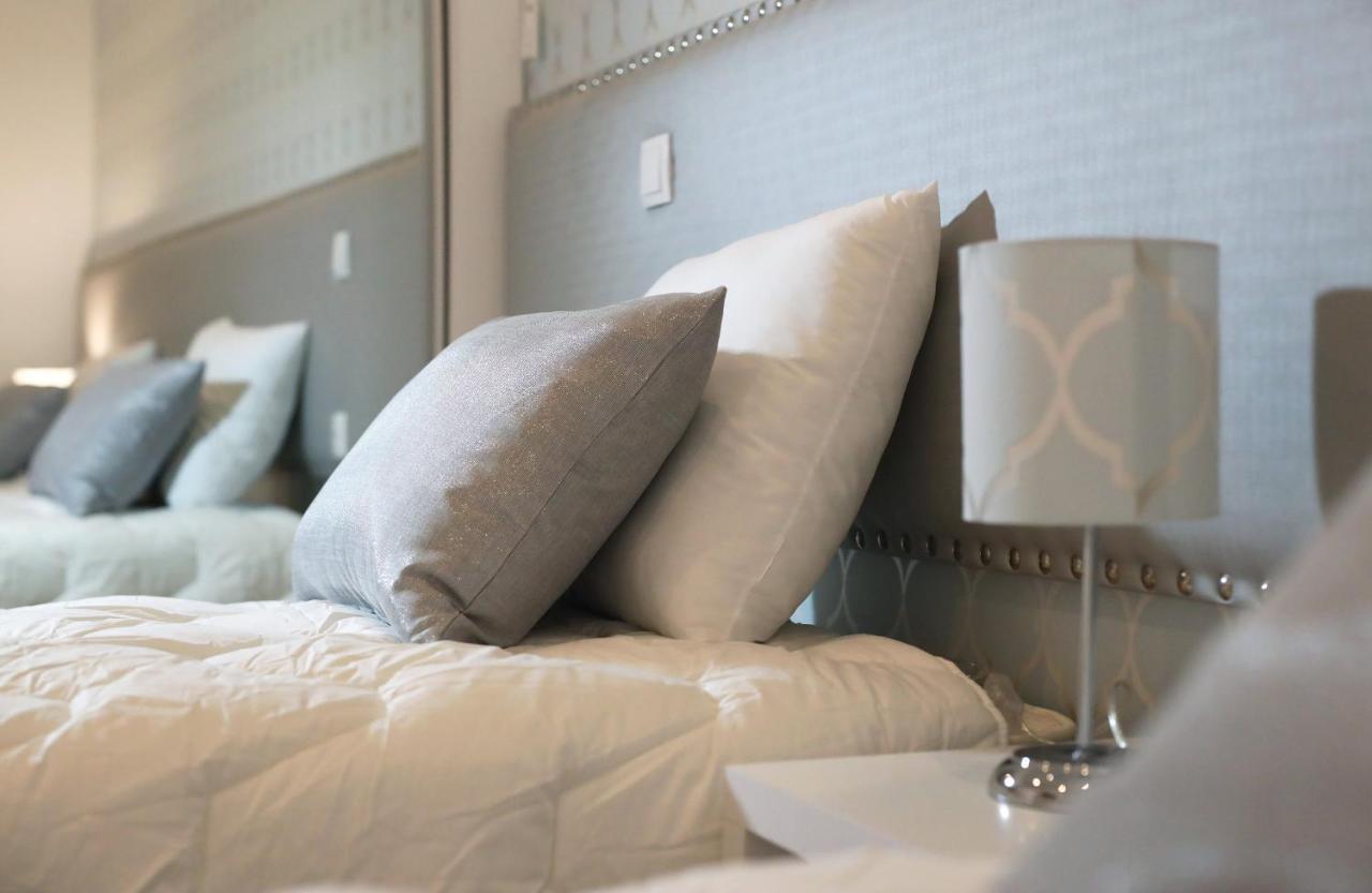 Glass Boutique - Rooms & Suites 大马里尼亚 外观 照片